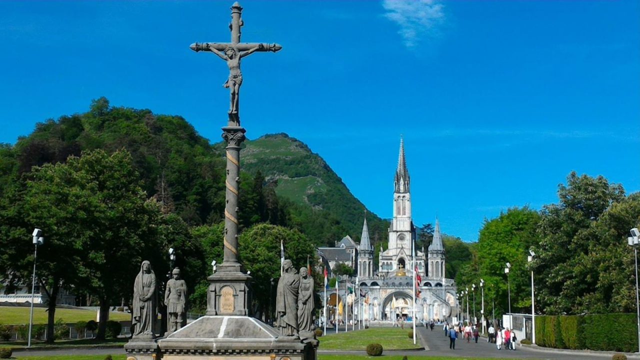 Pellegrinaggio a Lourdes in Pullman